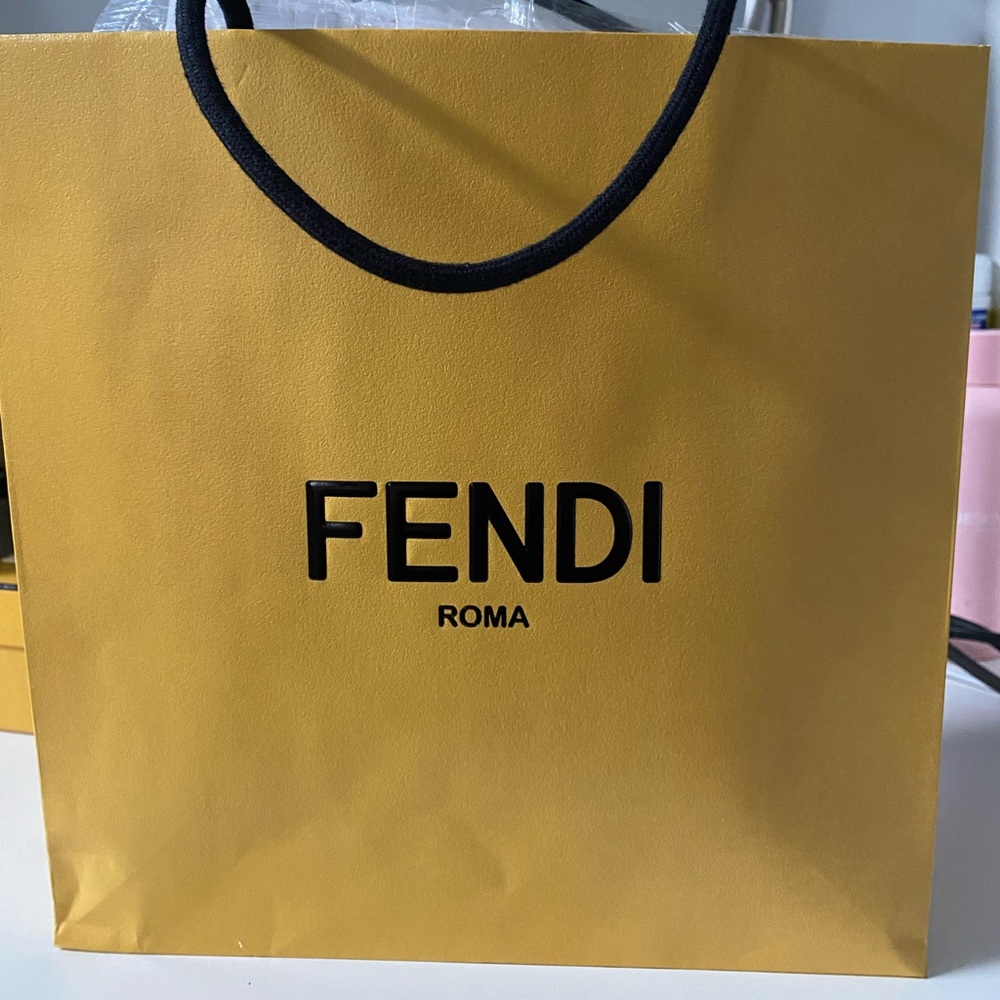 AUTHENTIC FENDI SUNGLASSES